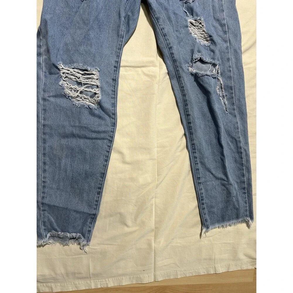 Riot High Rise Mom Jeans Size 8/Medium Ripped Distressed %100 Cotton - Picture 4 of 12
